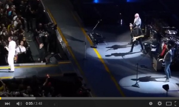 Eagles Of Death Metal отново на сцената в Париж