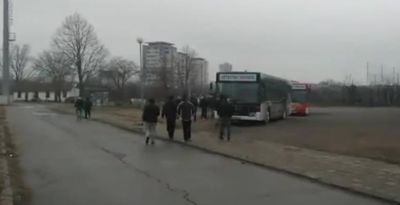 Само 150 тръгват от Лаута с рейсовете