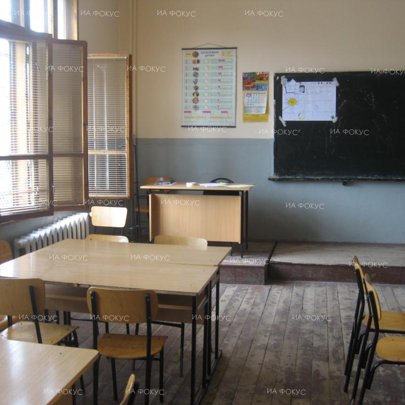 Разград: Областният управител Гюнай Хюсмен поиска персонална отговорност от училищните директори за резултатите от матурите