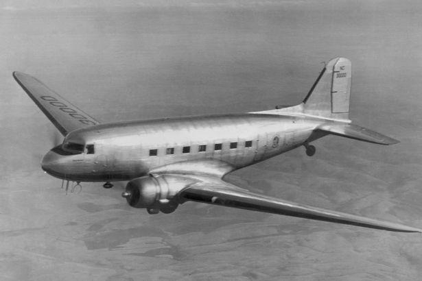 САМОЛЕТ, ИЗЧЕЗНАЛ ПРЕЗ 1955 ГОДИНА, КАЦА 37 ГОДИНИ ПО-КЪСНО