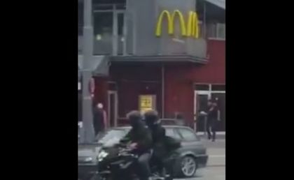 Гледайте НА ЖИВО: Извънредно! Положението в Мюнхен става ужасяващо - в момента се води стрелба на друго място (ВИДЕО)