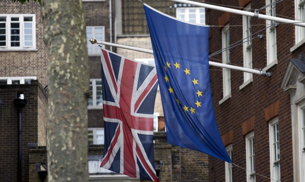 Европарламентът почва Brexit от дебелия край