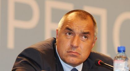 Фенове на Ботев и Локо пресрещнаха Бойко Борисов! Вижте, какво поискаха от него!
