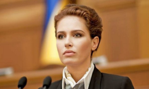 Българин и бивша украинска депутатка гинат в ПТП