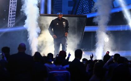 Задълбоченият анализ срещу избора на феновете за NBA All-Star 2016
