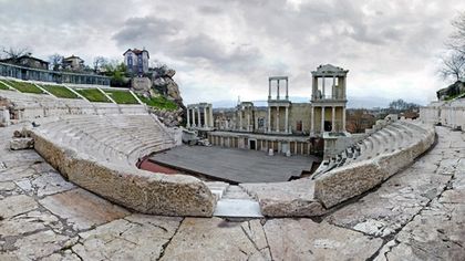 Ремонтират сцената на Античния театър след края на сезона