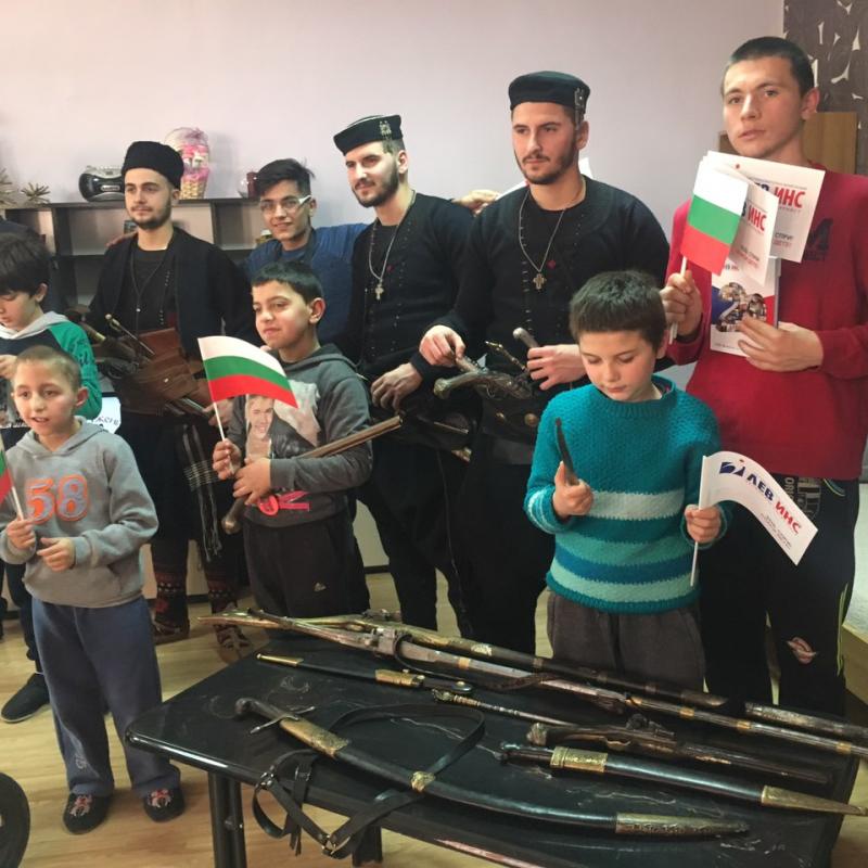 Благоевград: Деца и младежи от Дневен център „Зорница“ се запознаха с български традиции и обичаи