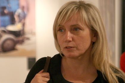 Елена Йончева в шок от парламента: Приемат се само лобистки закони, за една нощ се четат 150 страници!
