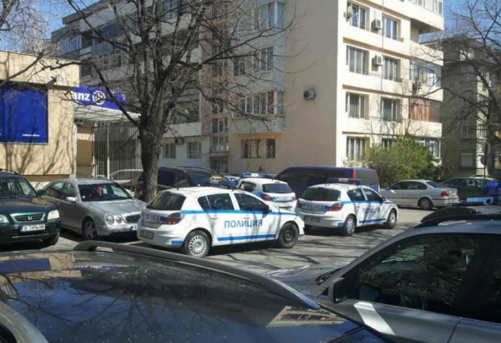 Спецченгета атакуваха кооперация в центъра на Варна! (СНИМКА)