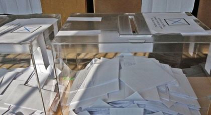 Прокуратурата повдигна обвинение срещу секретаря на община Смолян за двойно гласуване