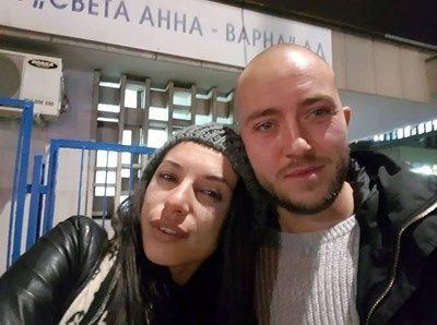 Арестуваха младеж, хвърлял пиратки на протеста във Варна