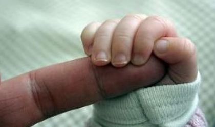 Ромка изхвърли деветото си дете, но момченцето скоро ще има свое семейство
