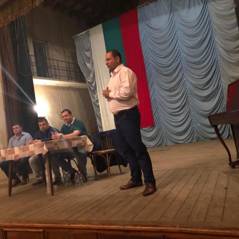 Европейски избори 2019: Кмет от БСП подкрепи кандидата на ГЕРБ за евродепутат Младен Шишков