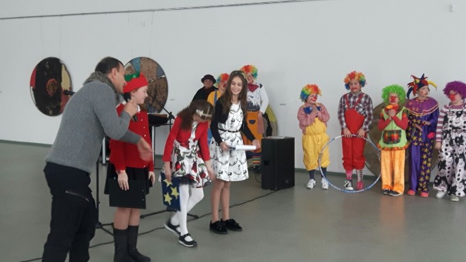 Благоевград: С богата програма в града беше открита Работилницата на Дядо Коледа
