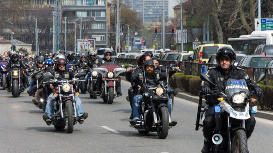 Пловдивските мотористи посрещат пролетта