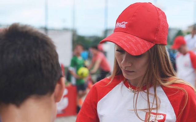 Михаела Маринова и Кристиан Костов за Coca-Cola Cup и общото между музиката и спорта