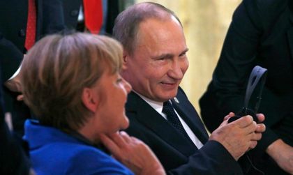 Меркел поема курс на изток – среща се с Путин