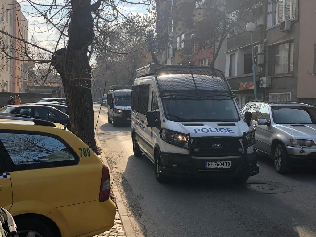 Ударна акция в Пловдив! Задържаха 21 души за наркотици