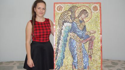Ученици показват мозайки в Малката базилика
