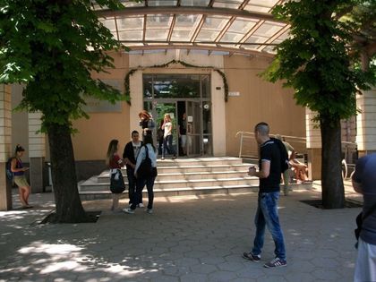 196 шестици на предварителните изпити в ПУ