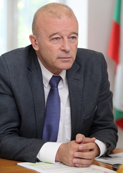 Зам.-министър Ангел Попов: Работим по сигнала за нелегалното приложение за таксиметрови услуги още от миналата година