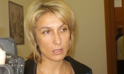 Вакрил казал на Юлия: Търси си 50-те бона от Сузана Николова