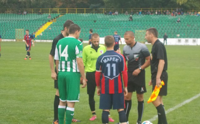 Старши треньорът на Марек подаде оставка