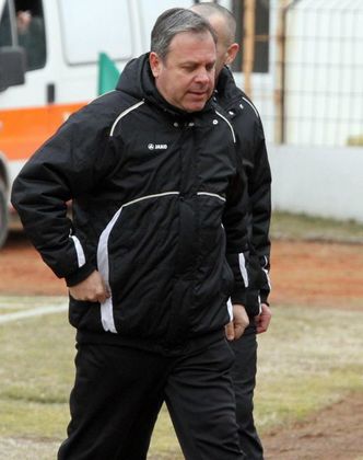 Стефан Генов се връща, Ради Здравков си отива