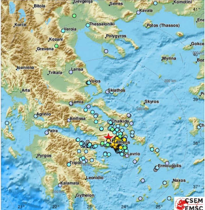 Силно земетресение преди минути в Гърция! ВИДЕО