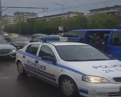 Официално от СДВР: Задържаният до хотел