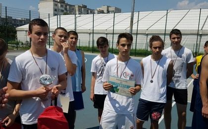 Започват състезанията от