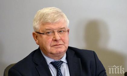 СЛЕД НЕДОВОЛСТВОТО: Министър Ананиев разпореди проверка в Спешна помощ в Русе