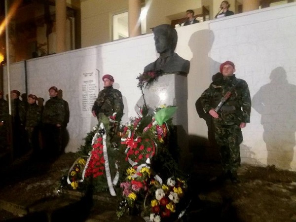 Смолян: С митинг, военни почести и тържествена заря в града бяха отбелязани 146 години от гибелта на Васил Левски
