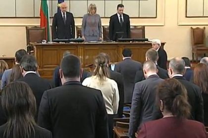 Минута мълчание за Йордан Соколов в парламента