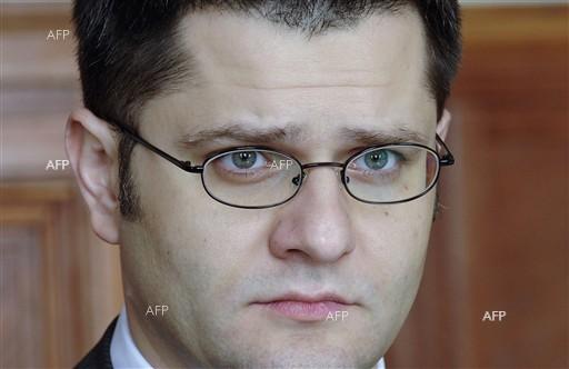 „1 ТВ“ (Македония): Вук Йеремич предлага сръбската опозиция да бойкотира парламента