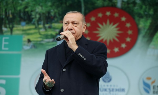 Ердоган: Заравяме терористите в окопите, които сами са изкопали!