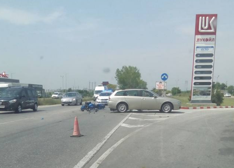 Моторист се блъсна в Алфа Ромео на Асеновградско