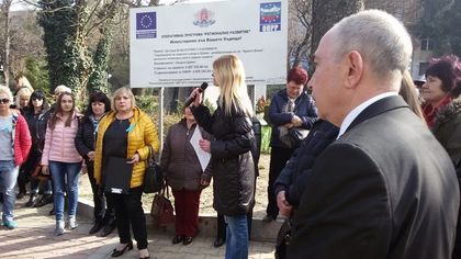 Жана Павловска, БАПЗГ: Все още не сме видели 50-те милиона лева, които бяха отпуснати за увеличение на заплатите за професионалистите по здравни грижи