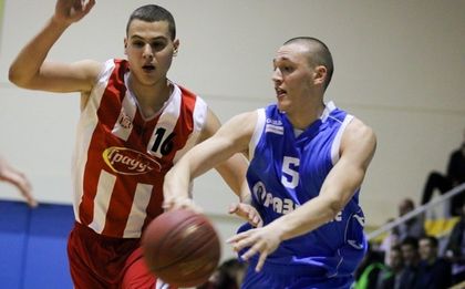 Снегът отложи кръга в А група, само Левски и ЦСКА играят