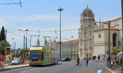 Лисабон се възползва от "Евровизия"!