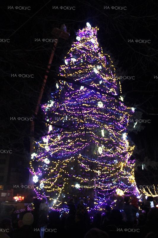 Пловдив: Светлините на коледната елха в Клисура ще бъдат включени от 17.30 на 14 декември