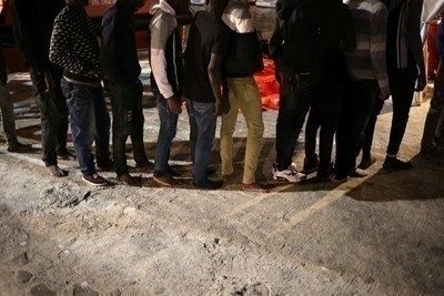 12 мигранти откраднаха лодка във Франция и стигнаха до бреговете на Великобритания