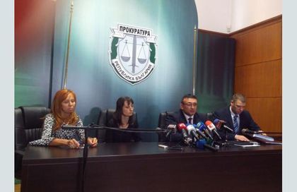 Арестуваха 20 трафиканти на хора в Хасково