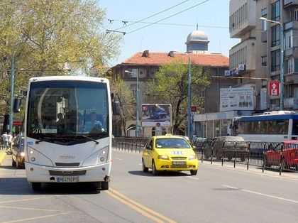 Някои автобусни линии са с променено разписание