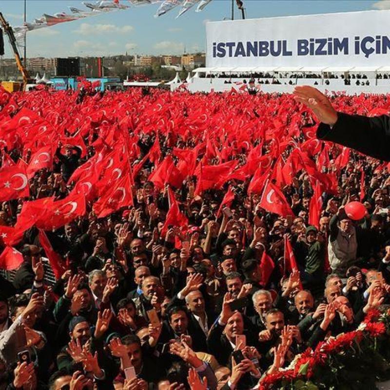 Daily Sabah: Над милион и половина привърженици се събраха на митинг на управляващата партия в Истанбул