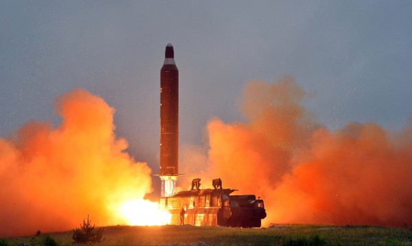 САЩ алармират: 13 необявени ракетни бази в КНДР
