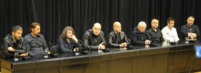 Слави не отстъпва, иска да си прочете писмото, иначе развалят договора с bTV