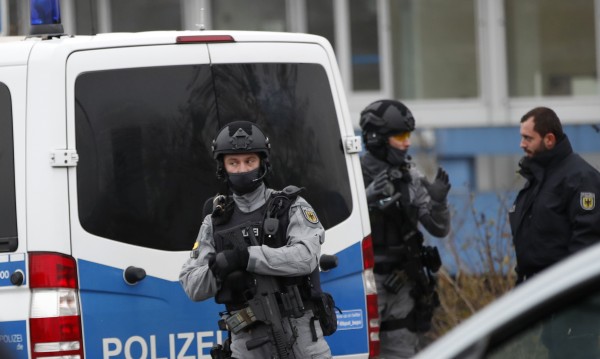 В Германия дирят атентатора от Страсбург и брат му