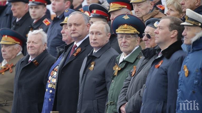 Москва в треска час преди парада! 1 милион се включват в шествието на 