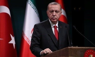 Спряха излъчването на две предавания по турски телевизии заради обиди към Ердоган